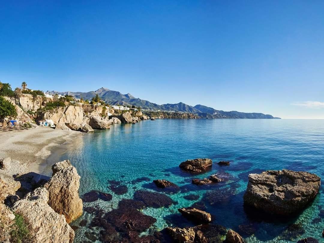 Atico En Mar De Nerja Apartment Bagian luar foto