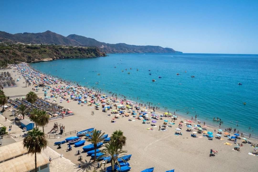 Atico En Mar De Nerja Apartment Bagian luar foto